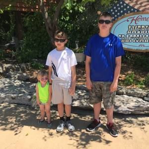 Meet your Posher, Brandy